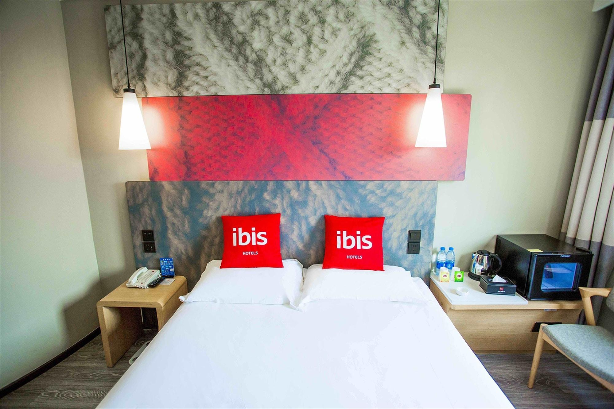 Ibis Qingdao Ningxia Road Hotel Ngoại thất bức ảnh