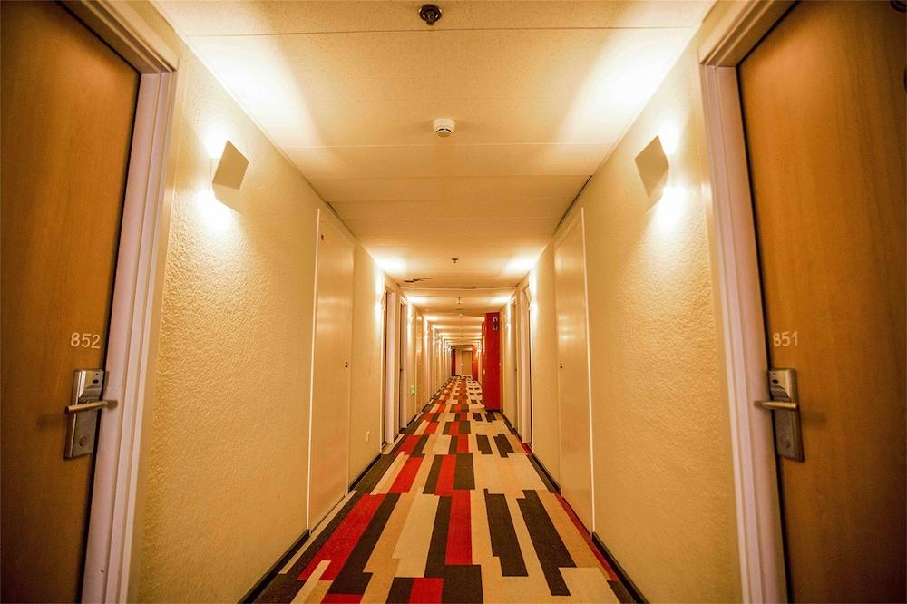 Ibis Qingdao Ningxia Road Hotel Ngoại thất bức ảnh