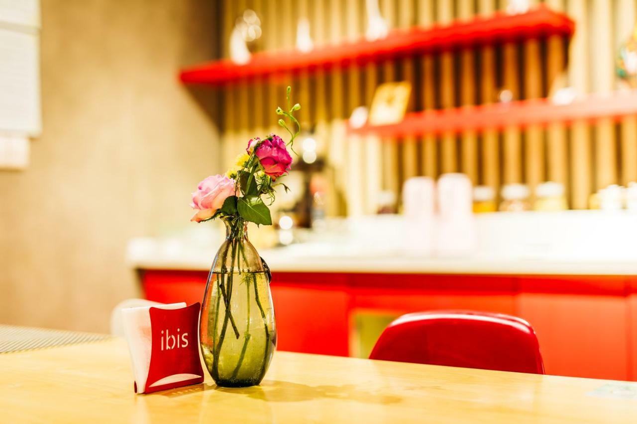 Ibis Qingdao Ningxia Road Hotel Ngoại thất bức ảnh