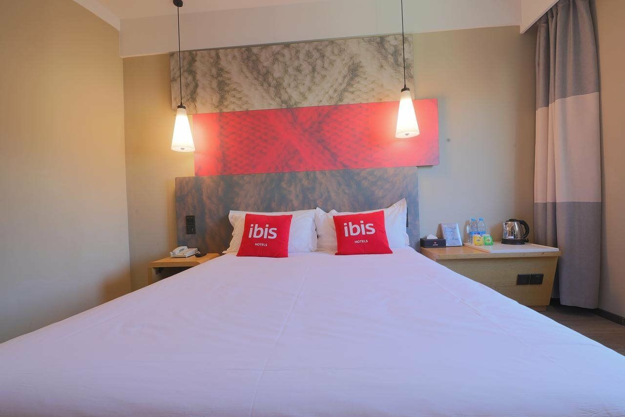 Ibis Qingdao Ningxia Road Hotel Ngoại thất bức ảnh